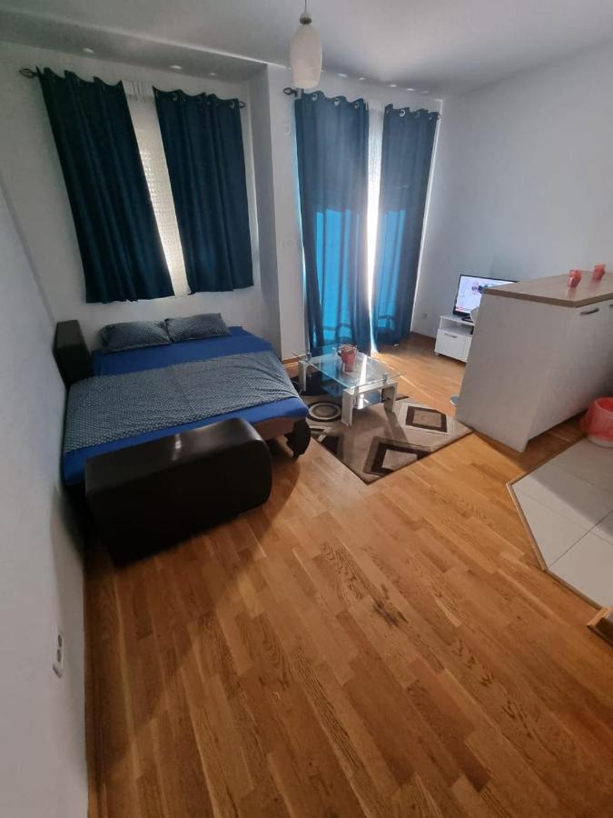 Adrianna Apartment City Kvart Podgorica Bagian luar foto